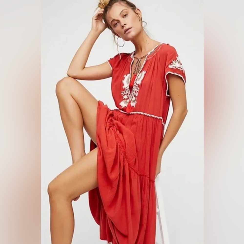 Free People Dress Red Daisy Fields
Maxi Boho Flowy, Size M